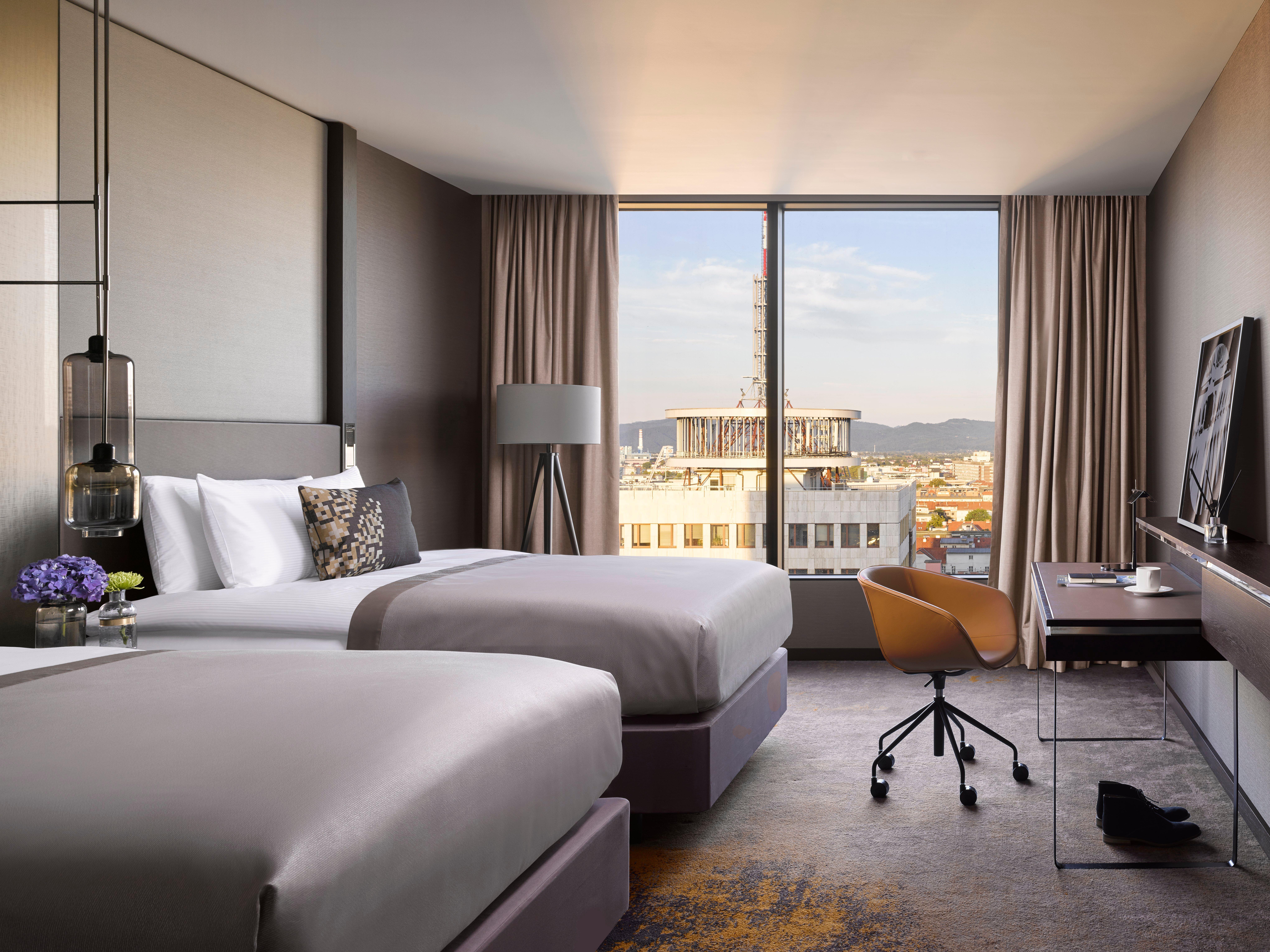 Intercontinental - Ljubljana By Ihg Hotel Ngoại thất bức ảnh Deluxe room
