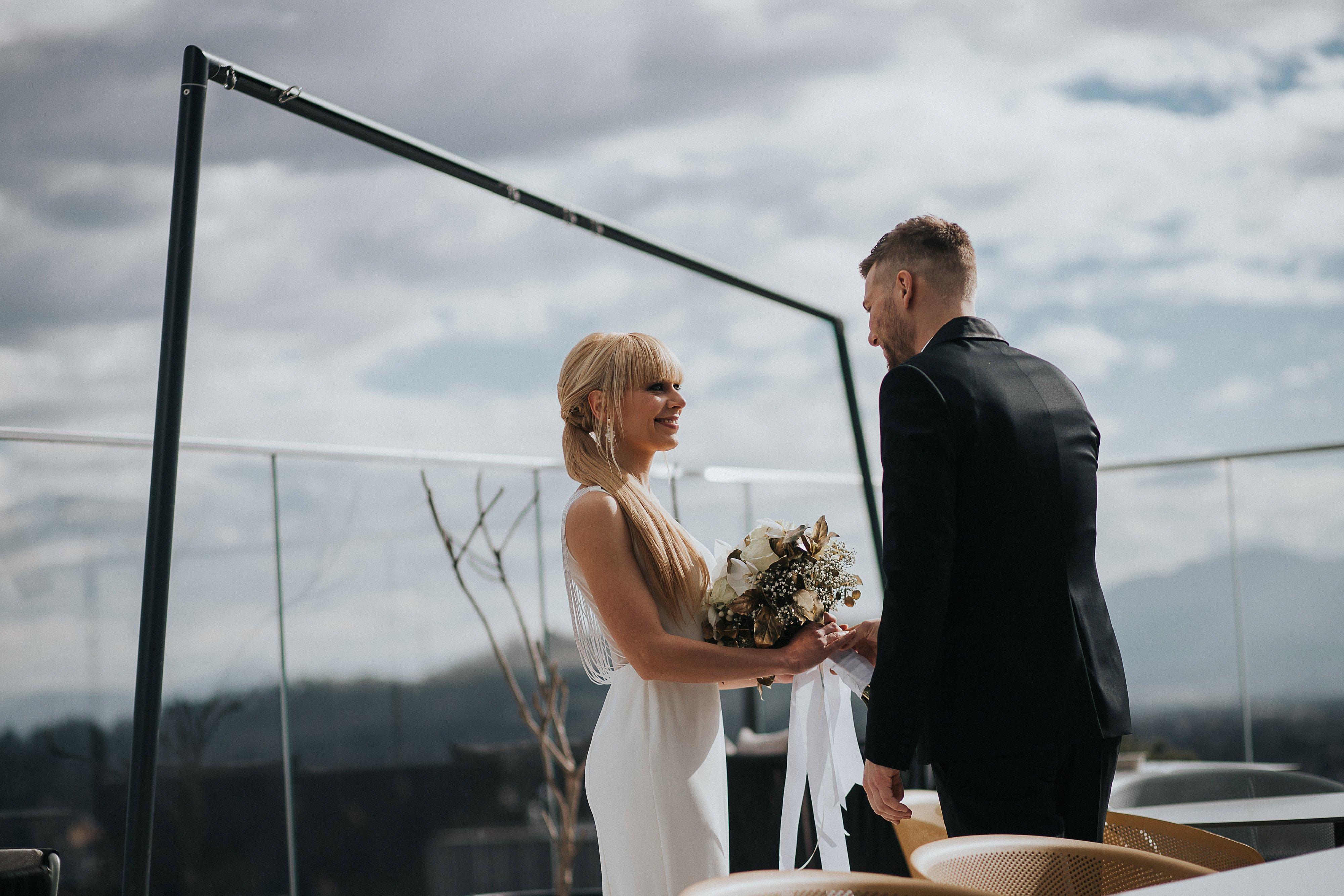 Intercontinental - Ljubljana By Ihg Hotel Ngoại thất bức ảnh Wedding ceremony at the Sky Tower