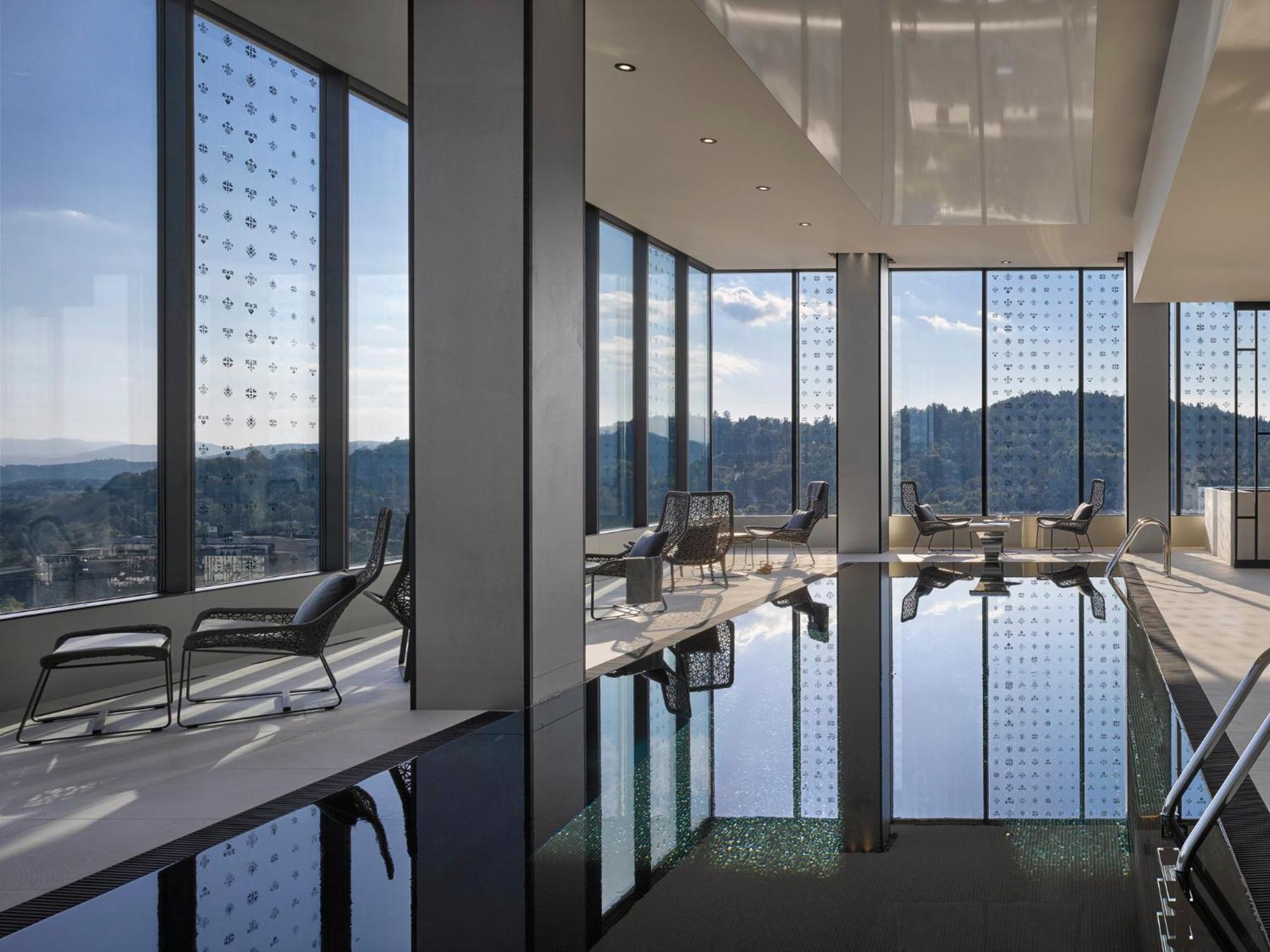 Intercontinental - Ljubljana By Ihg Hotel Ngoại thất bức ảnh Skyline Residences
